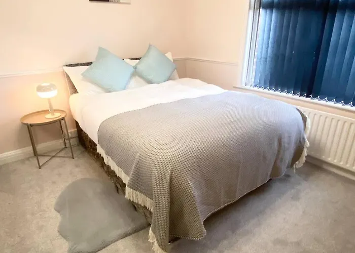 Comfy 4 Bedroom House Apartamento Leeds (West Yorkshire)