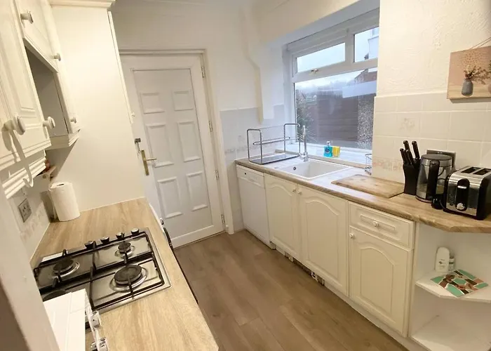 Apartment Comfy 4 Bedroom House Leeds (West Yorkshire)